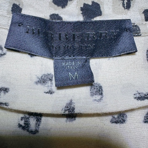 Burberry Black and Cream Patterned Garment - Picture 2 of 5